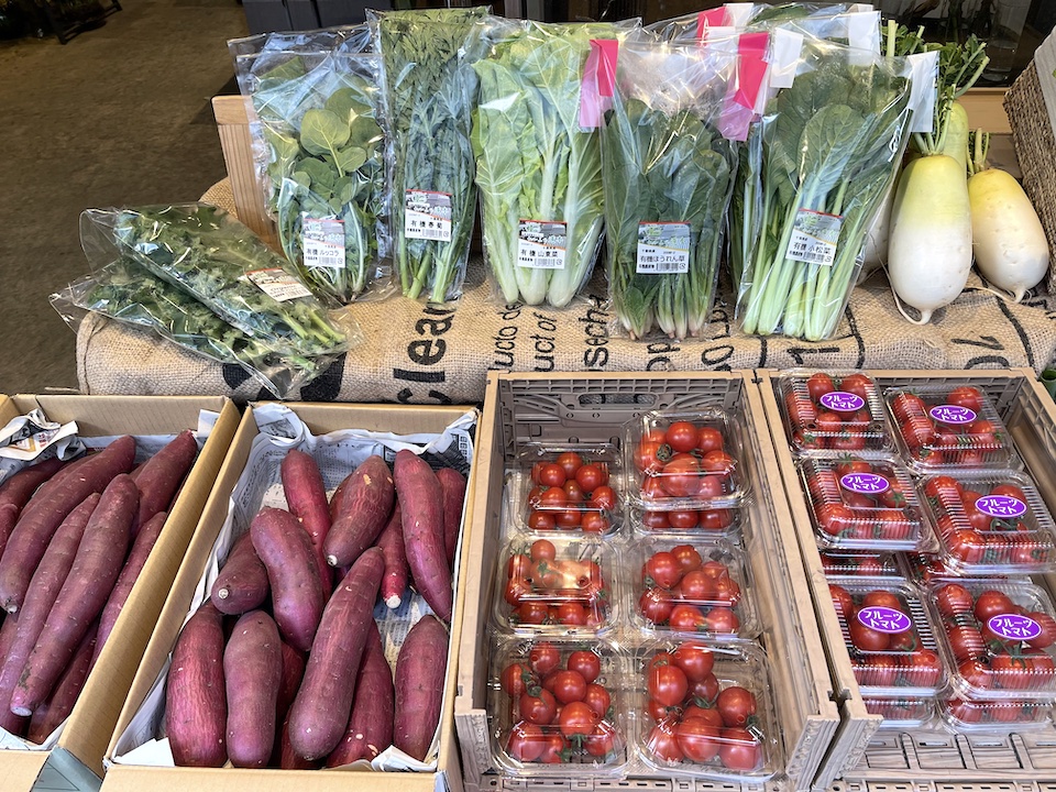 さつまいも、トマト