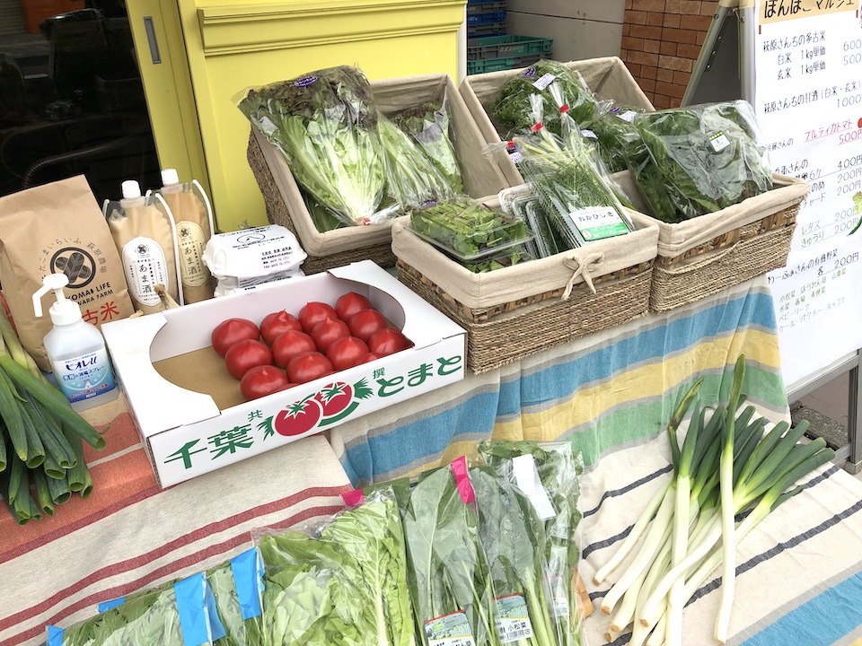 飛び入り出店の完熟トマト